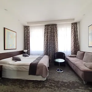 3* Hotel Royal Plaza